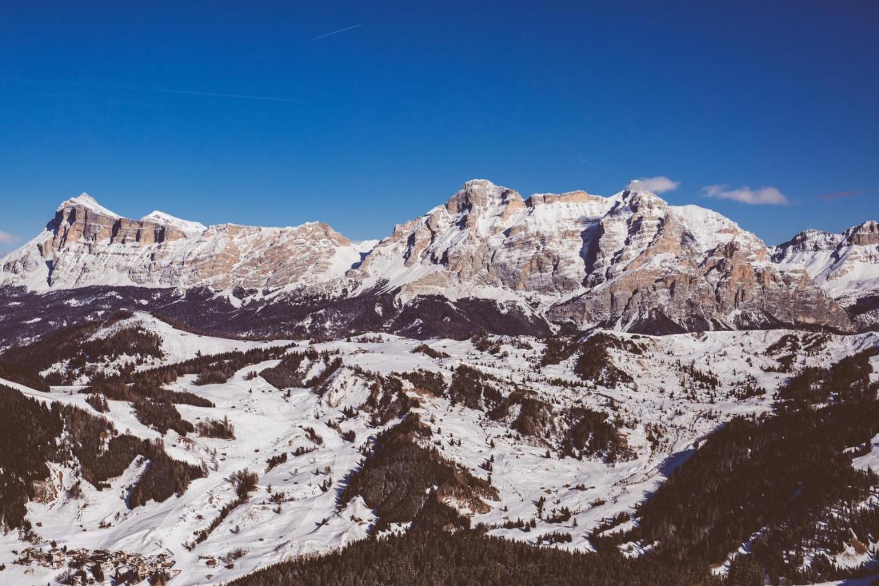 Hotel Garni Gran Fanes Corvara In Badia Bagian luar foto